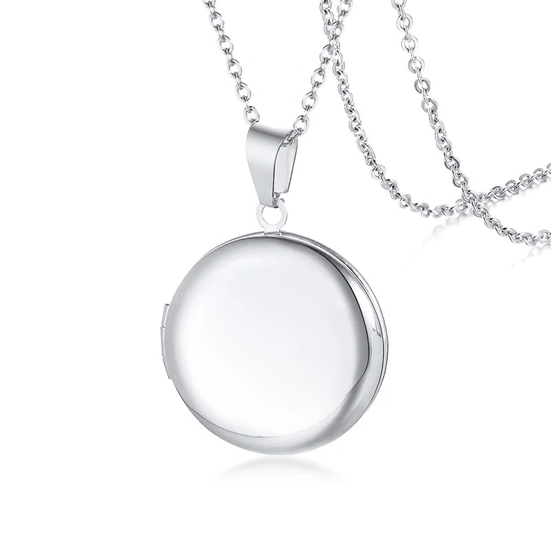 Moderna Glossy Stainless Steel Necklaces